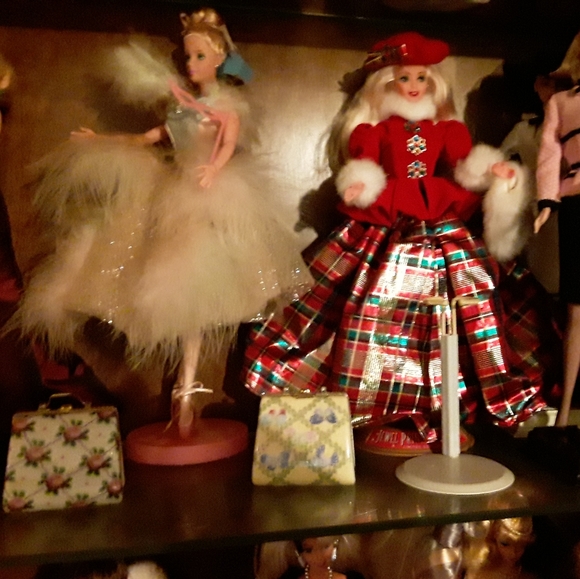 Barbies - Picture 4 of 8